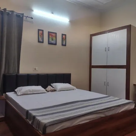 Paarijaat Homestay & Guesthouse Ayodhya Exterior photo