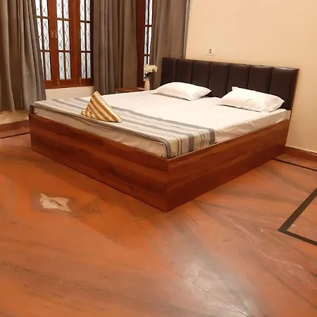 Paarijaat Homestay & Guesthouse Ayodhya Exterior photo