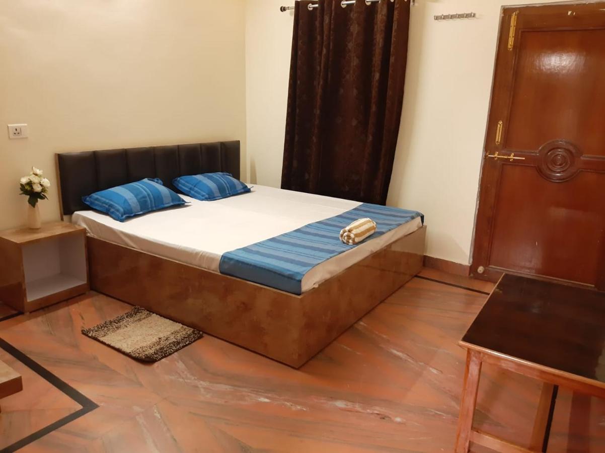 Paarijaat & Homestay Ayodhya